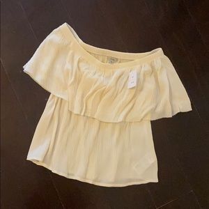 Cream off the shoulder Top